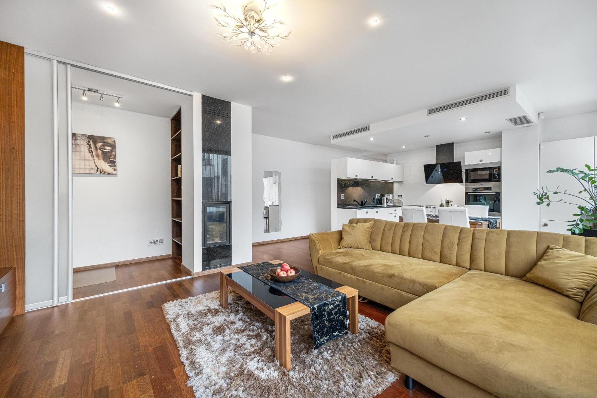 ברטיסלאבה Revon Business Apartment 50 Dunajska מראה חיצוני תמונה