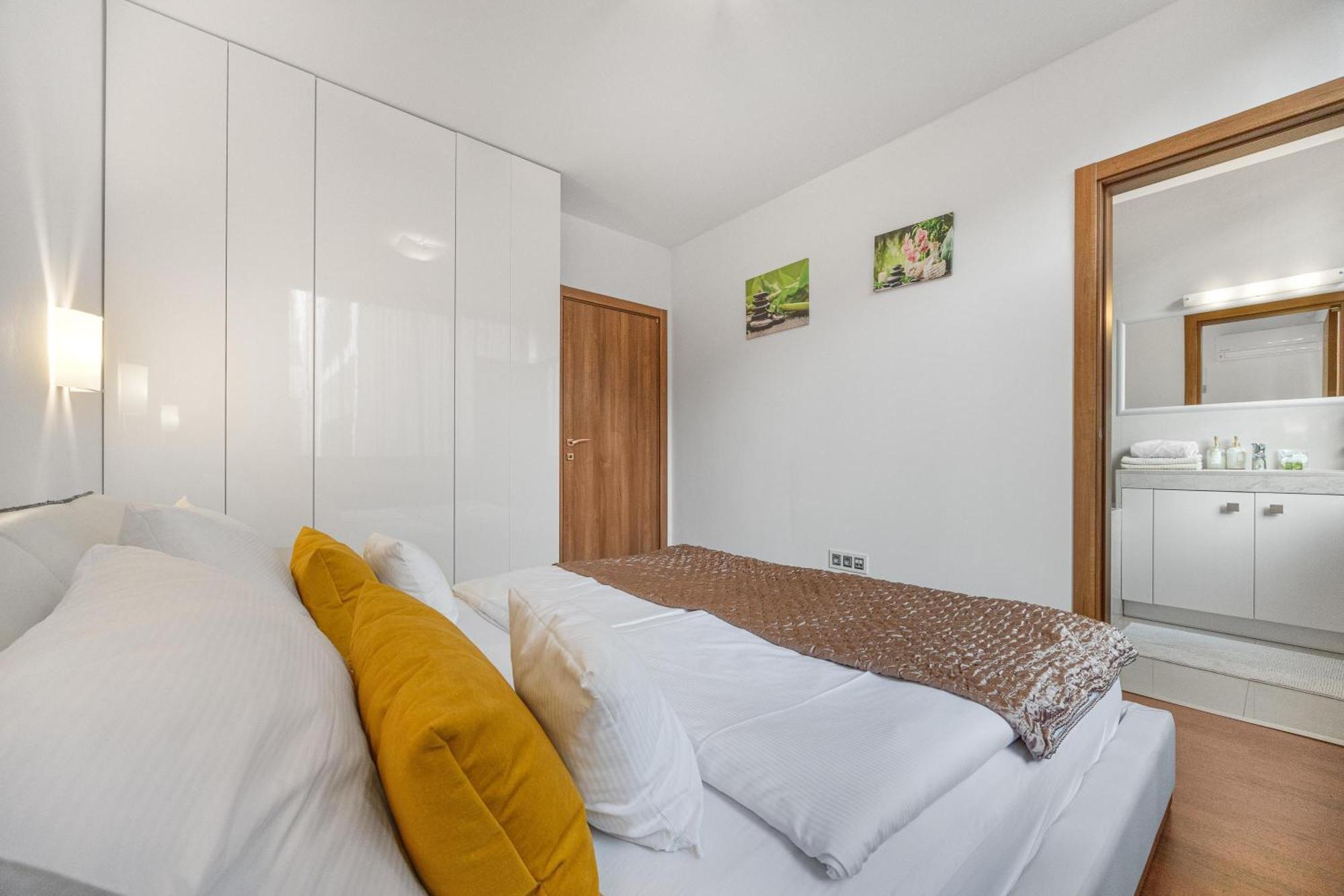 ברטיסלאבה Revon Business Apartment 50 Dunajska מראה חיצוני תמונה